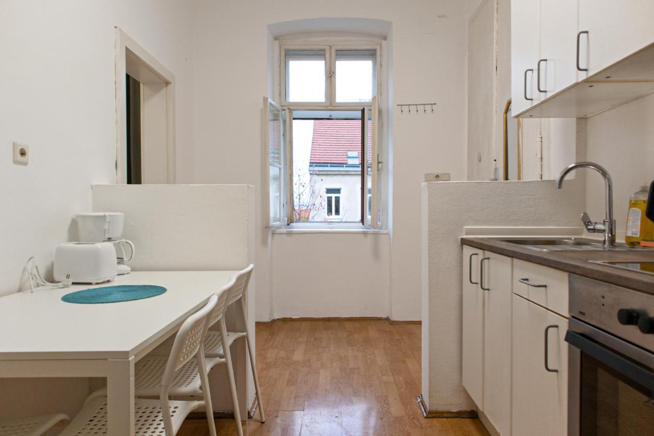 Spacious 2Br Apt.-Near Wiener Stadthalle Exterior photo